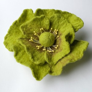 Flower pin, felted wool jewelry, green felt corsage, gifts for her, brooch for women, boho style, girlfriend present, mothers day gift