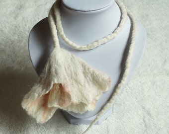 Felted flower necklace, felt scarf, colors: off white, soft pink, wool flower cord, floral jewelry, white poppy, gift for her, felt necklace