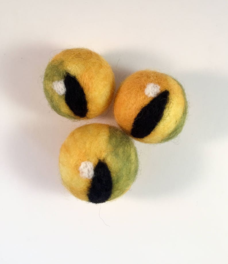 Set of 3 felt cat balls best cat toys cat accessories cat Etsy