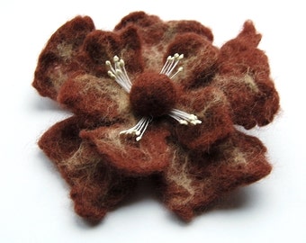 Felt flower pin, felt wool flower brooch, handmade brooch bouquet, brown flower pin jewelry, flower corsage, big flower brooch