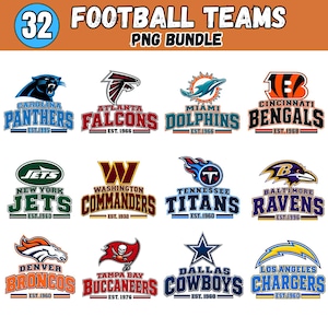 Op de afbeelding: Een digitale collectie van 32 football-teamlogo's in een PNG-bundel. De afbeelding toont twaalf emblemen van professionele American football-teams, waaronder de Panthers, Falcons, Dolphins, Bengals, Jets, Commanders, Titans, Ravens, Broncos, Buccaneers, Cowboys en Chargers, elk met hun teamnaam, kleuren en oprichtingsjaar.
