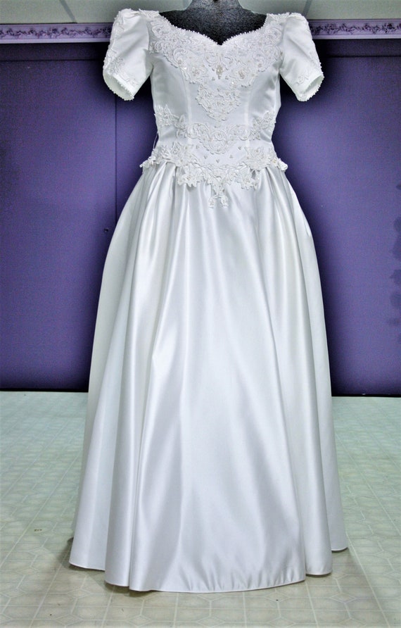 Vintage 1990's Satin wedding gown Princess style … - image 1