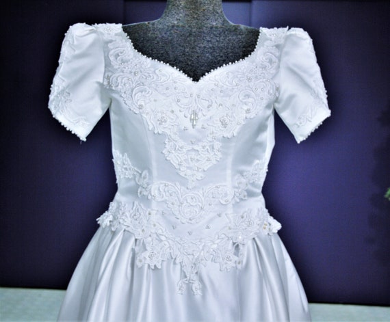 Vintage 1990's Satin wedding gown Princess style … - image 3