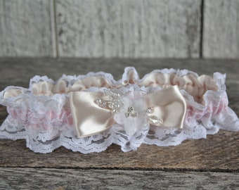 Pink blush romantic bridal garter, Heirloom satin and lace wedding garter, Bachelorette  party gift ideas for bride