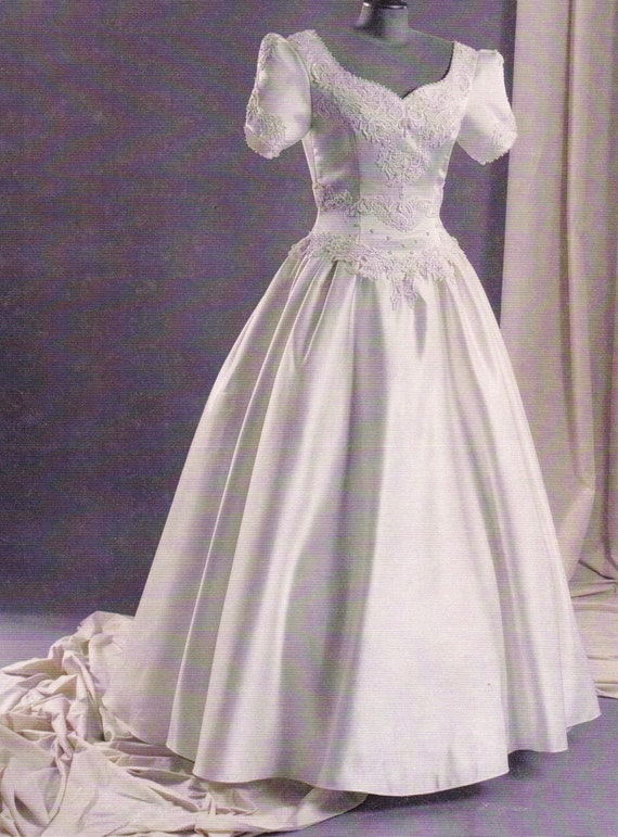 Vintage 1990's Satin wedding gown Princess style … - image 9