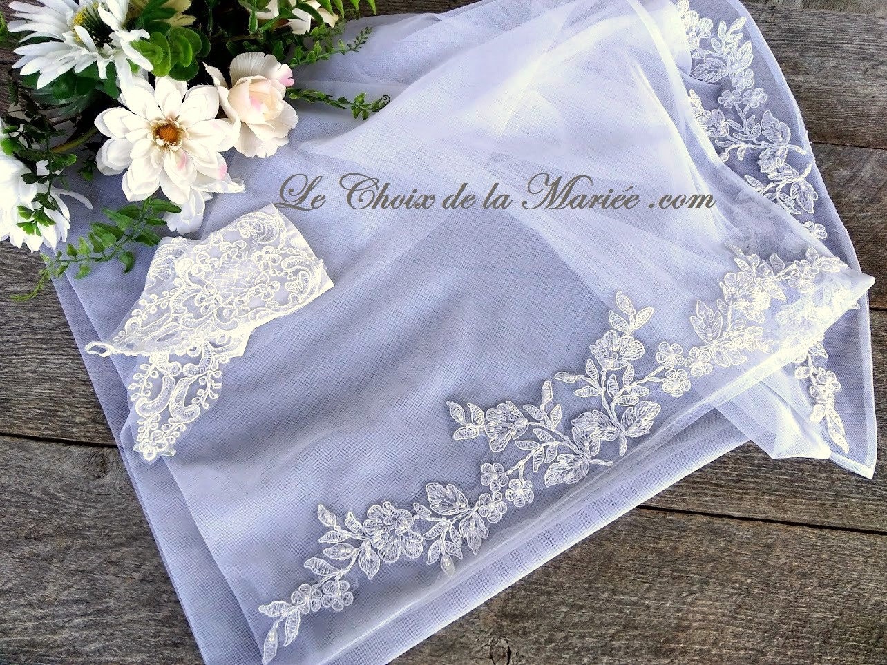 Silky White tulle Wedding Shawl, Evening Scarf and Ball, Bride cover up,, Bride wrap