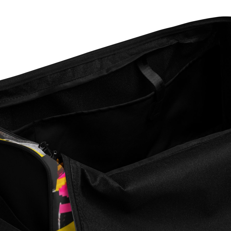 Discover Graphic Art Duffle bag