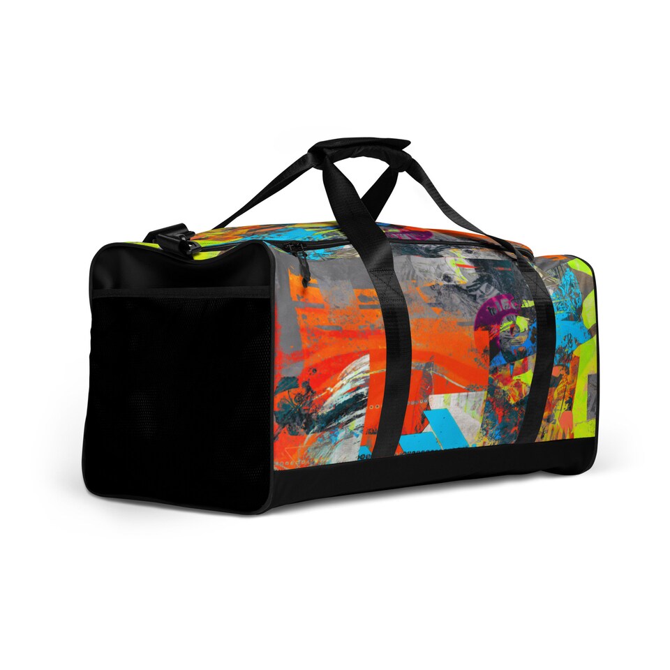 Discover Graphic Art Duffle bag