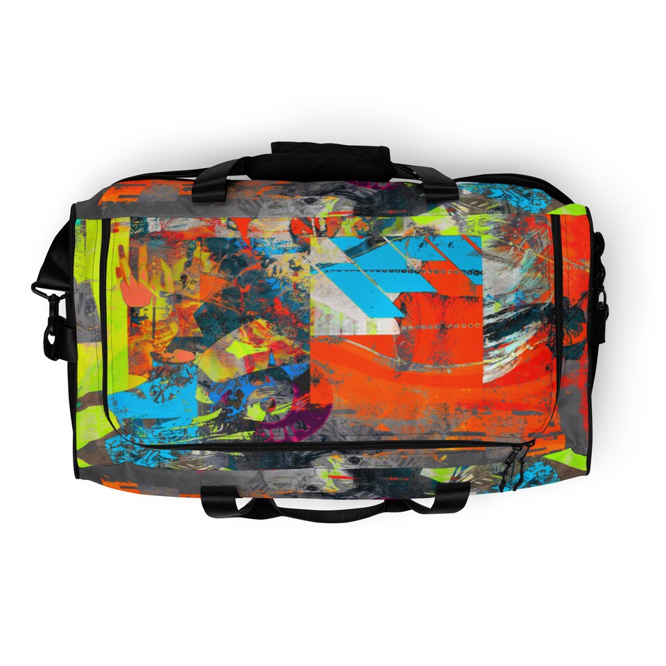 Discover Graphic Art Duffle bag