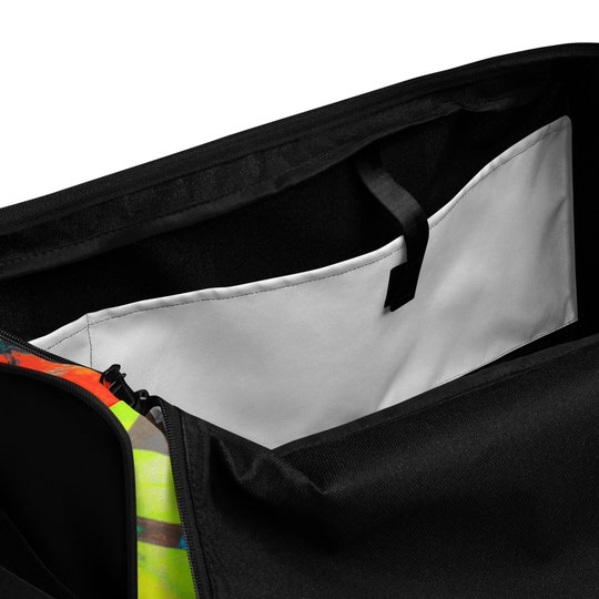 Disover Graphic Art Duffle bag