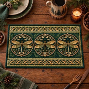 Celtic Dragonfly Quilt Placemat, Handmade Quilted Table Runner, Green Botanical Table Decor, Nature Lover Gift, Dining Room Decor