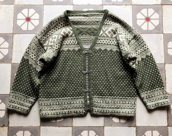 Norwegian Sweater 1970s . Green Hippie nordic Cardigan . Telemark Hand Knitted Icelandic Sweater . Retro Wool Knit