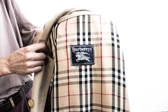 Burberry Nova Check Single Breasted Coat 80s . Trench Coat