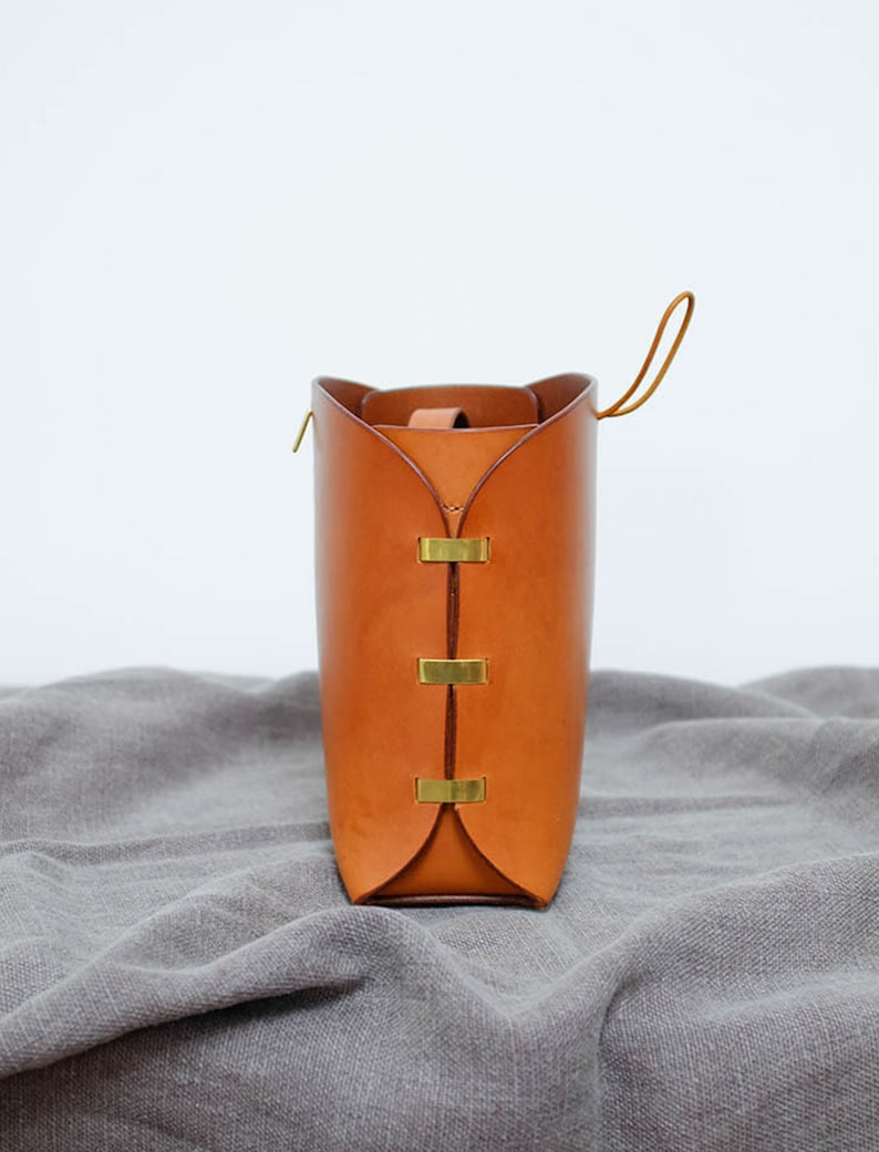 Small Bucket Bag Vegetable Tanned Leather Whisky Tan image 4