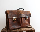 SALE____Vintage 1960s Rusty School Teacher briefCase