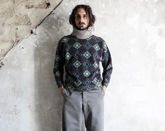Suéter de cuello alto estampado, años 70. Jersey de punto hippie morado con estampado de rombos.