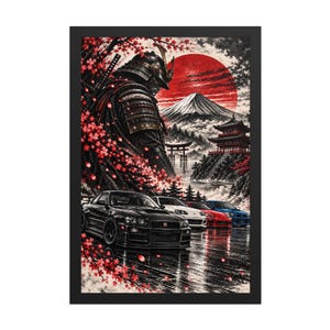 Pode incluir: Uma impressão artística emoldurada com um samurai em armadura escura sob cerejeiras em flor. Ao fundo, um grande sol vermelho nasce atrás do Monte Fuji e de um templo. Em primeiro plano, quatro carros esportivos em uma superfície molhada.