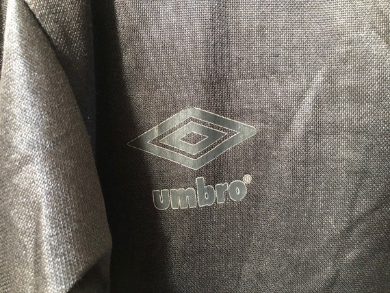 Vtg Umbro Sz M (L on Label) Lace Up Collar Soccer Jersey Color