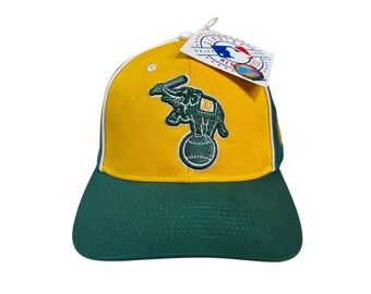 ウェア VINTAGE Oakland Athletics dead stock CAP Vintage Oakland A's 