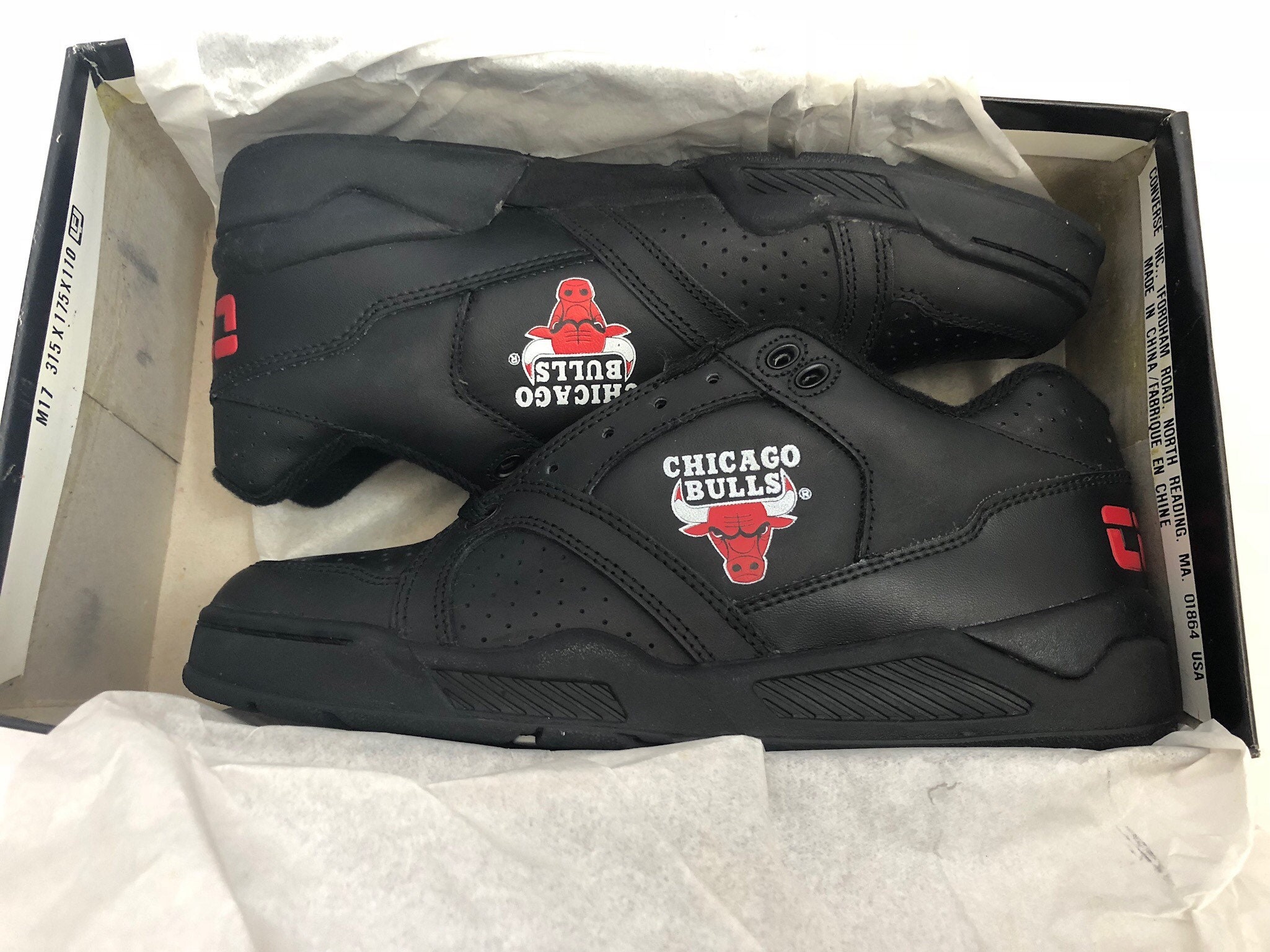 Vintage Converse Ox Chicago Bulls Shoes 