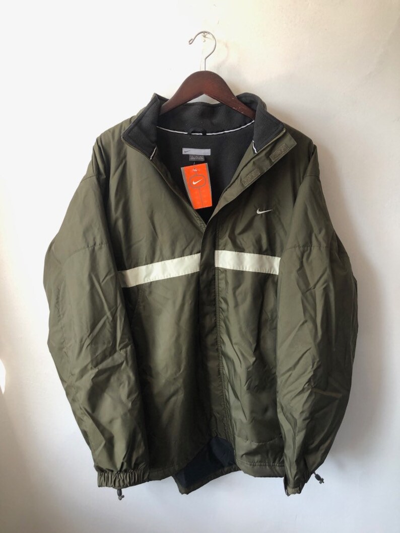 nike windrunner olive