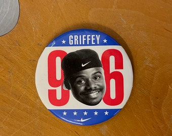 vintage ken griffey jr nike pinback button 1996 90s MLB seattle mariners