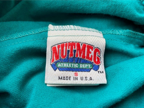 vintage charlotte hornets nutmeg shorts mens size… - image 4