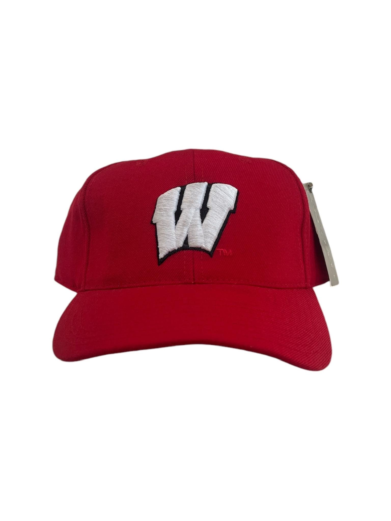 Vintage Wisconsin Badgers Wool Fitted Hat Cap Size 8 Deadstock NWT