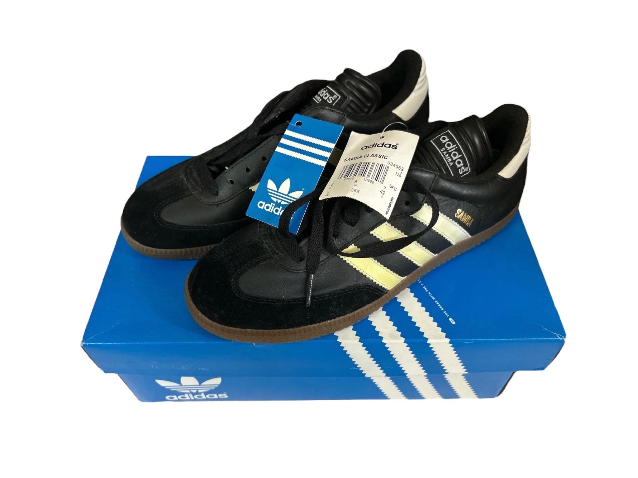 adidas gazelle silver green womens adidas Men's Samba Classic Indoor Soccer Shoes Black