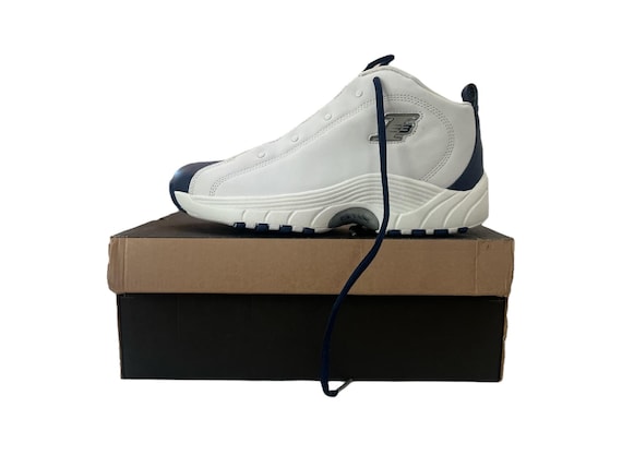 I3 basketball shoes on sale