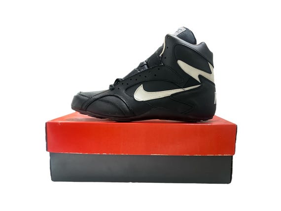 football cleats size 9