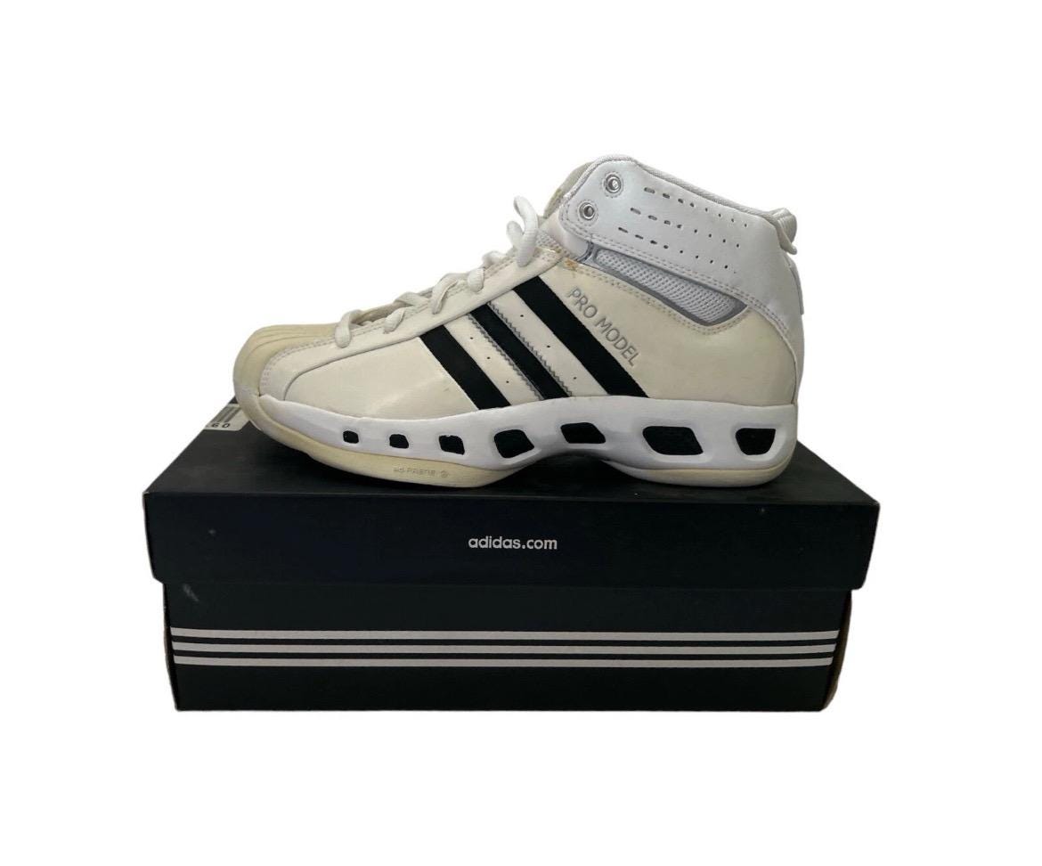 adidas gazelle silver green womens Adidas PRO MODEL ADV – moceanskate main image 1