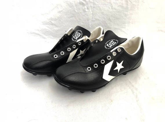 Vintage converse soccer cleats mens 