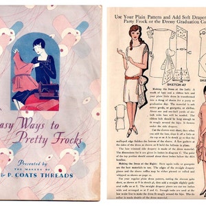 Può includere: Un libretto di cucito vintage con il titolo "Easy Ways to Pretty Frocks" presentato da J & P Coats Threads. La copertina presenta una donna con un vestito blu che tiene un vestito rosa. Le pagine interne mostrano illustrazioni di abiti con istruzioni su come realizzarli.