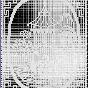 Puede incluir: Manta de ganchillo blanca y negra con un diseño detallado. La manta presenta un patrón circular central con detalles intrincados y un borde con formas geométricas. El diseño general es simétrico y visualmente atractivo.