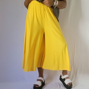 ルーズフィットワイドレッグニットキュロット、ディバイデッドスカート、ハイウエストニットカプリパンツ