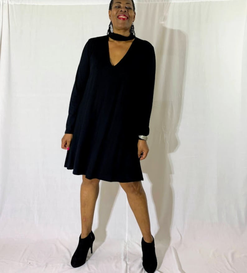 Women Choker V Neck Ladies Cold Cut Shoulder Franki Swing Long Sleeve Mini Dress