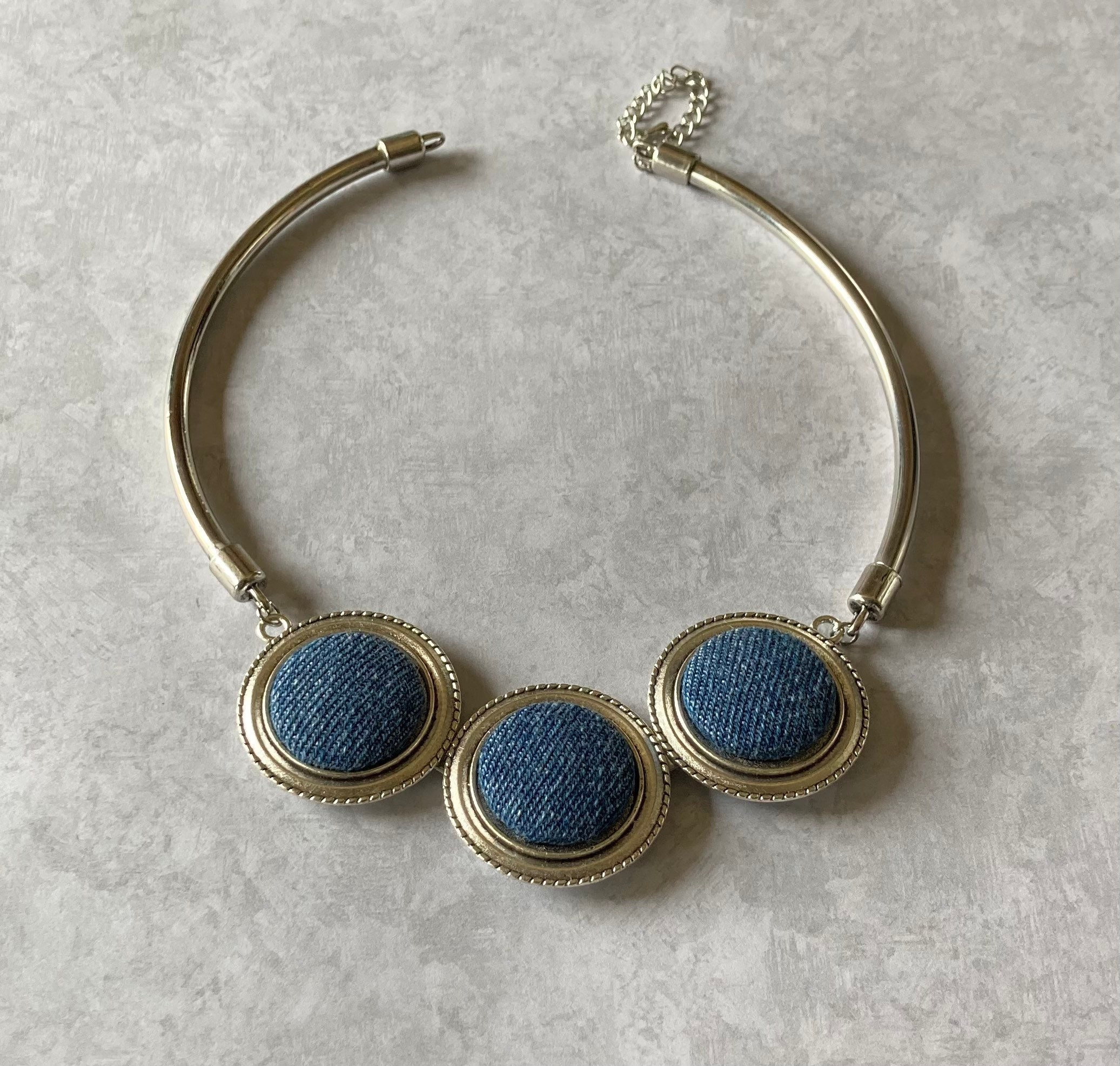 Denim camee choker met touwrand