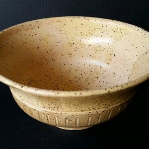 Yellow ceramic bowl - Pale yellow bowl - Carved ceramic bowl - Yellow speckled pottery