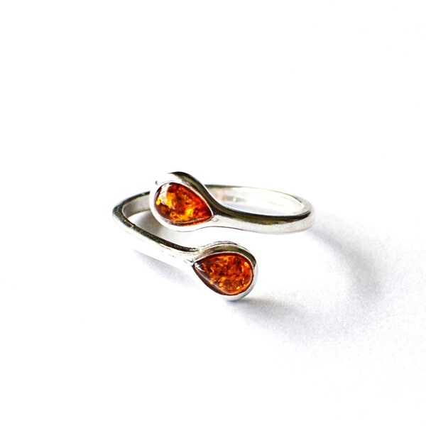 Bague ouverte Teradrop en ambre de la Baltique avec de l'argent, bague empilable en argent minimaliste avec de l'ambre, cadeau bague fine réglable en argent 925 avec pierre de naissance