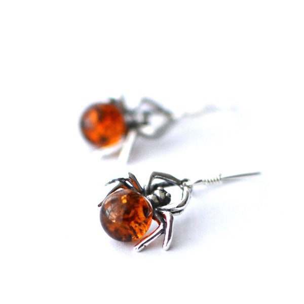 Silver Spider Amber earrings, spider dangle earrings with Amber, Spider Jewelry gift, Halloween Earrings, Insect Jewelry, Goth Earrings