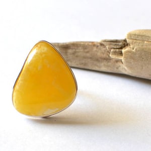 Gemstone Baltic stone Ring, Sterling Silver Ring with raw stone, yellow sunstone silver ring, Handmade Silver Ring birthstone Statement Ring