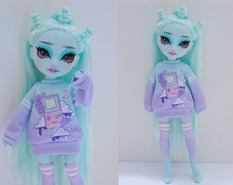 Doll clothes for Rainbow High, Cute Sweater and Socks Outfit - Gameboy Dreams