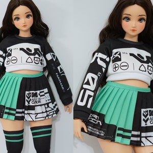 Cyberpunk Smart Doll Outfit: Cropped Sweater and Pleated Skirt
