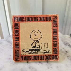 Vintage Peanuts Lunch Bag Cookbook Cartoons by Charles Schultz circa 1974