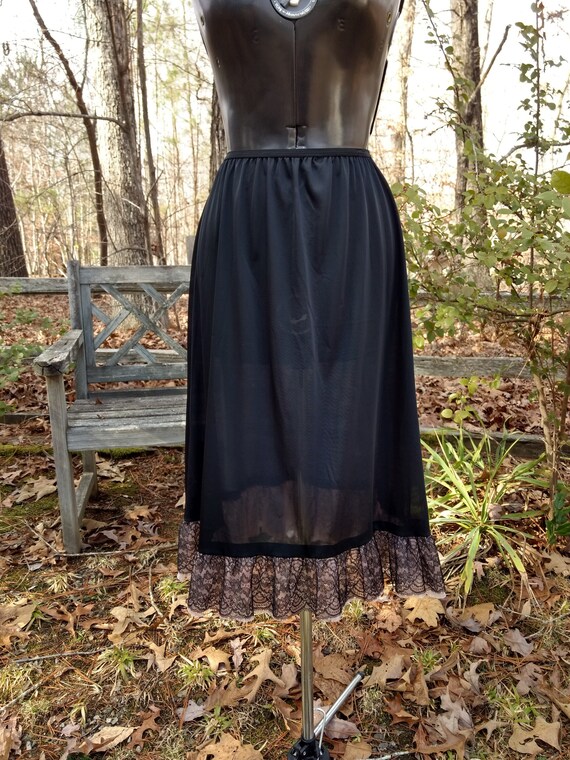 Vintage Black with Blush Pink and Black Ruffle Lo… - image 4