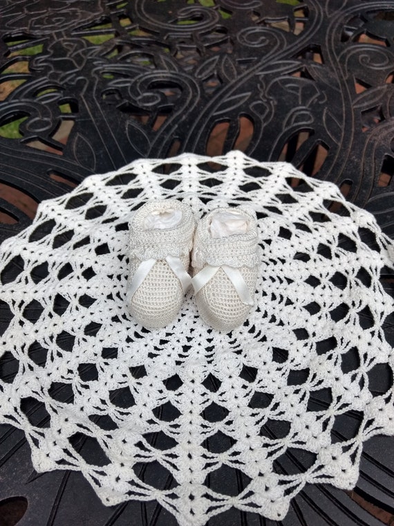 Vintage Antique Crocheted Cream / Off White Baby B