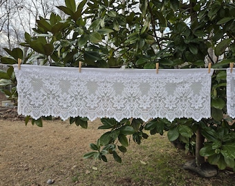 Vintage Off White Lace Curtain Swags Valance