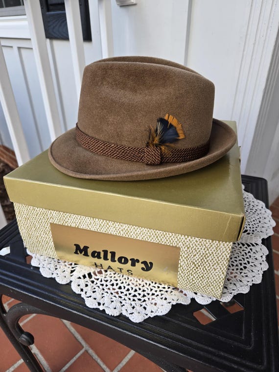 STUNNING 1960s\' TAN FEDORA WITH BROWN WIDE  BAND + FABRIC FLOWER STUNNING 1960s main image 4