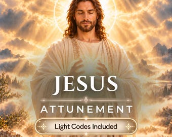 Op de afbeelding: Een digitale illustratie van een figuur met lang bruin haar en een baard, gekleed in een crèmekleurig gewaad, voor een heldere zonnestraal. De tekst luidt JESUS ATTUNEMENT en Light Codes Included in een decoratief kader.